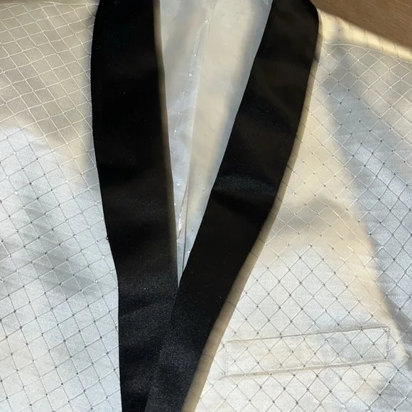CCO MENSWEAR.  Statement Men's Modern Fit Dress Blazer. Small.