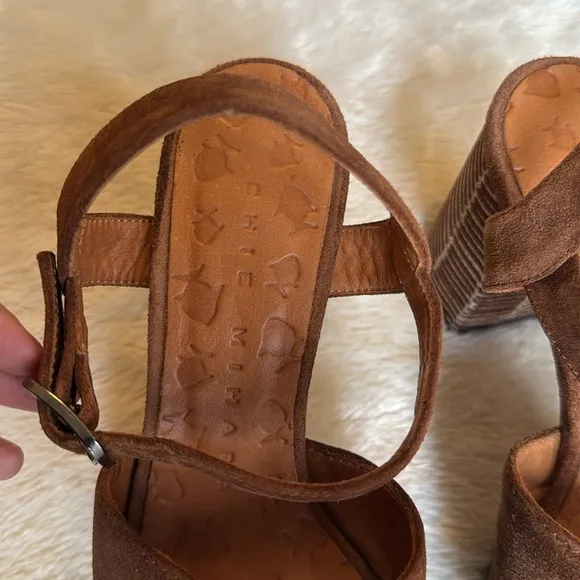 CHIE MIHARA Suede Platform Heel Sandals in Brown size 7