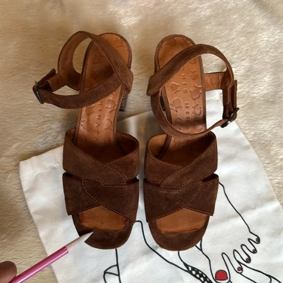 CHIE MIHARA Suede Platform Heel Sandals in Brown size 7