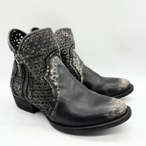Circle G by Corral Women's Laser Cut Out Zip Ankle Short Booties Black Size 10