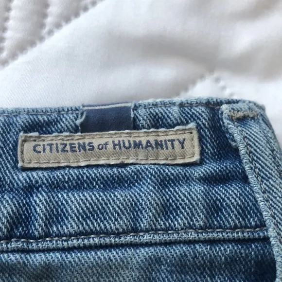 Citizens of Humanity Shorts Size 25. 100% Cotton. Manufacture Distressing. Beach
