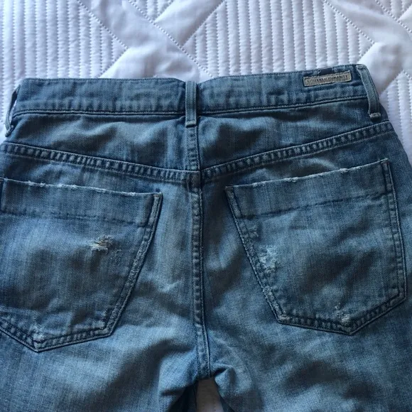 Citizens of Humanity Shorts Size 25. 100% Cotton. Manufacture Distressing. Beach