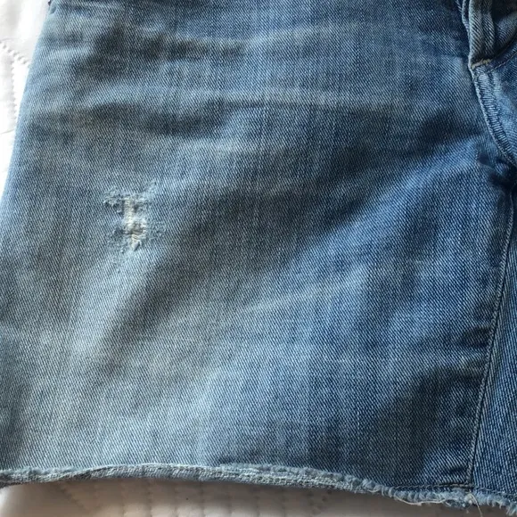 Citizens of Humanity Shorts Size 25. 100% Cotton. Manufacture Distressing. Beach