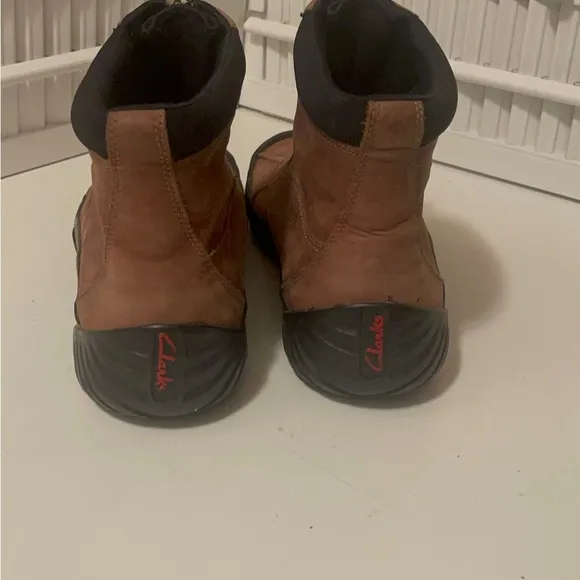 Clark high quality men’s boots. Perfect for icy or snowy conditions &amp; outsiders