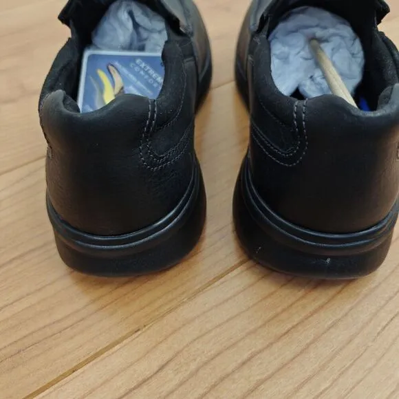 Clarks Bradley Step Men's Slip On Shoes Size 9 Black Tumbled Leather New in Box
