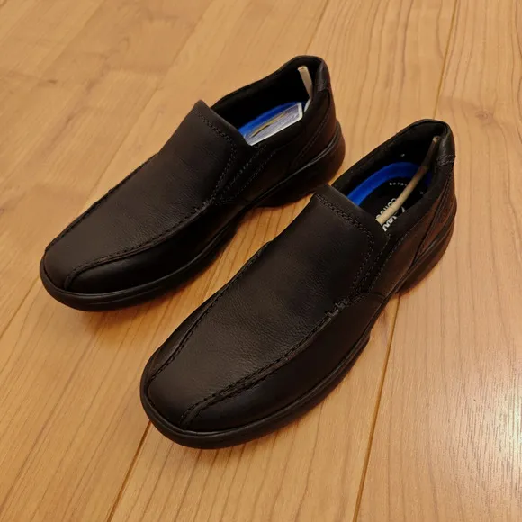 Clarks Bradley Step Men's Slip On Shoes Size 9 Black Tumbled Leather New in Box
