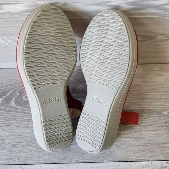Clarks Collection Reedly Juno Red Sandals Women Size 7.5 Wedge Soft Cushion Shoe
