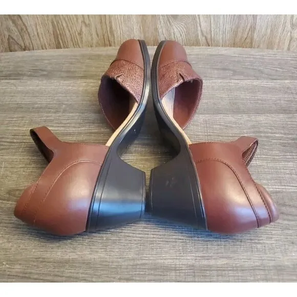 Clarks Emily 2 Ketra Ankle Strap Heels Womens Size 8.5 Wide Brown