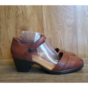 Clarks Emily 2 Ketra Ankle Strap Heels Womens Size 8.5 Wide Brown