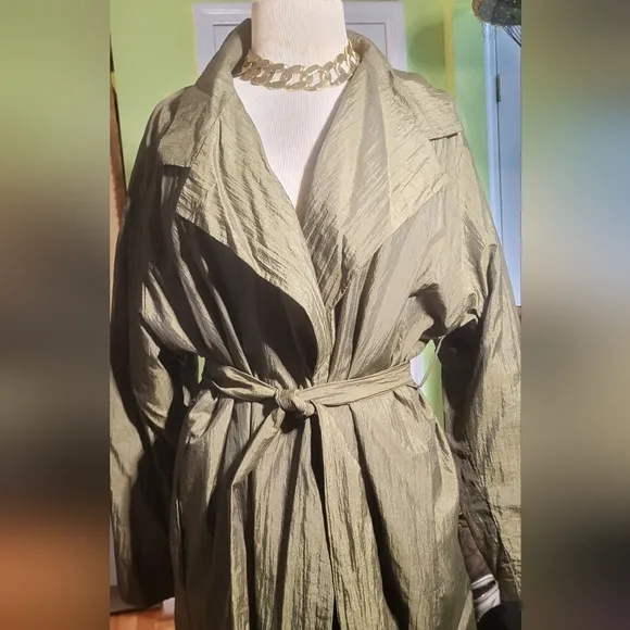 Classic Bergdorf Goodman Nylon Rain Coat