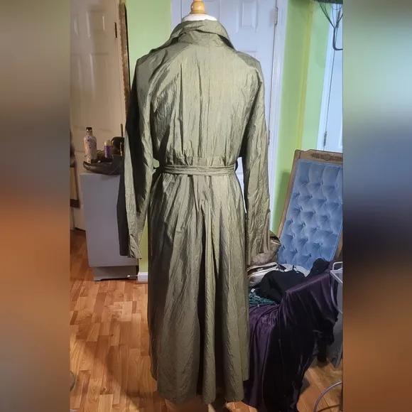Classic Bergdorf Goodman Nylon Rain Coat