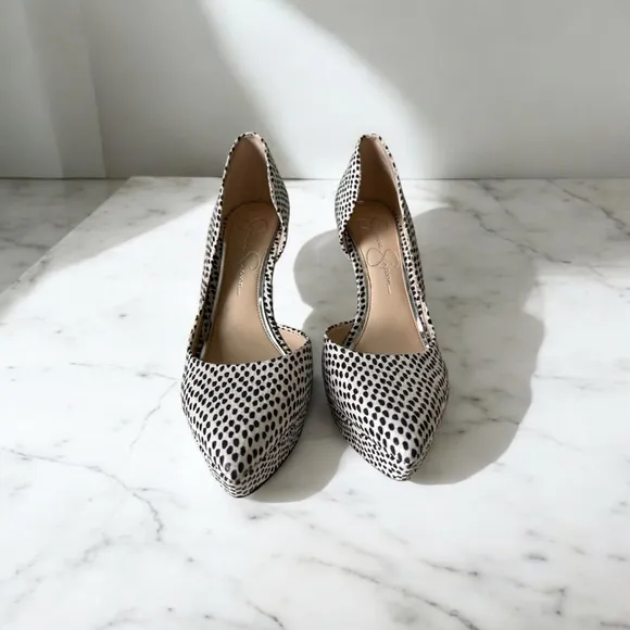 Classic Black and Off White Polka Dot D’orsay Women's Heel Pointy Pumps sz 8.5
