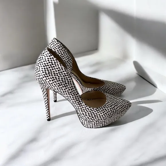 Classic Black and Off White Polka Dot D’orsay Women's Heel Pointy Pumps sz 8.5