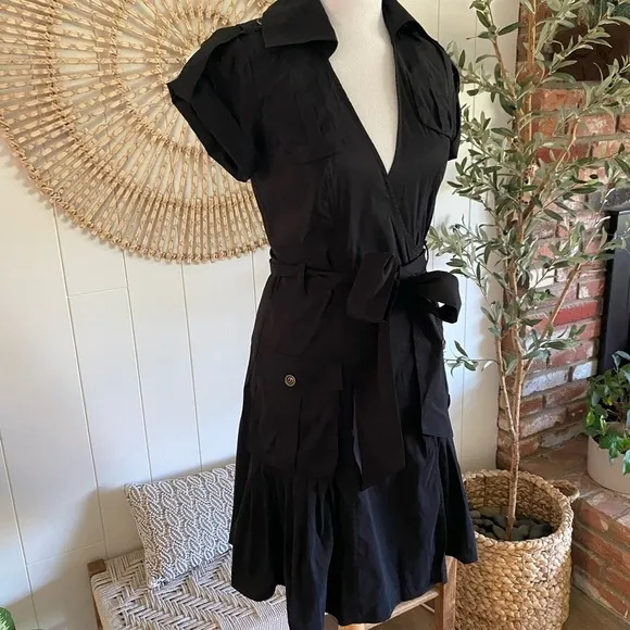 Classic black Diane Von Furstenburg&quot;Kitty&quot; dress wrap dress size 6