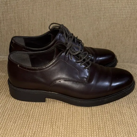 Classic Brown Men's Dress Shoes