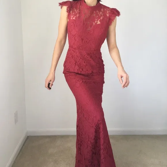 CLASSIC FULLY LACE OPEN BACK LONG DRESS