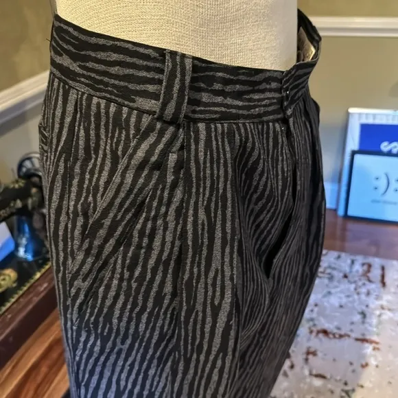 Classic Gianni Versace dress pants 33/32