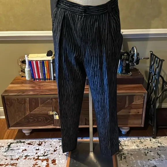 Classic Gianni Versace dress pants 33/32
