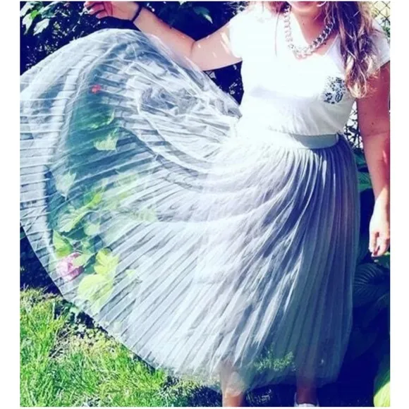 Classic High Waisted Pleated Party Maxi Skirt