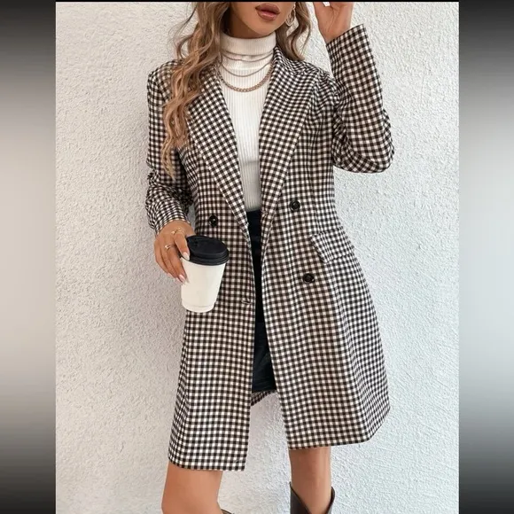 Classic plaid button down blazer jacket