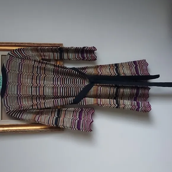 Classic style! Fantastic M Missoni Knit Midi length dress.🇮🇹 🇮🇹