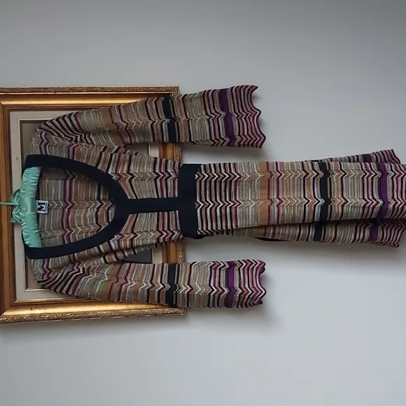 Classic style! Fantastic M Missoni Knit Midi length dress.🇮🇹 🇮🇹