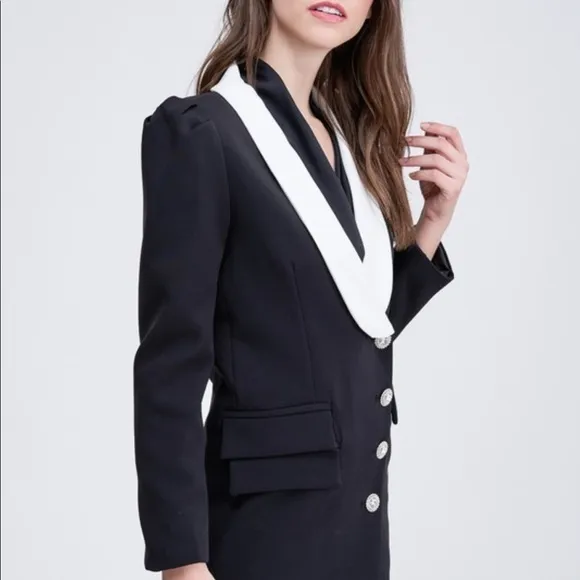 Classic Two-Tone Blazer