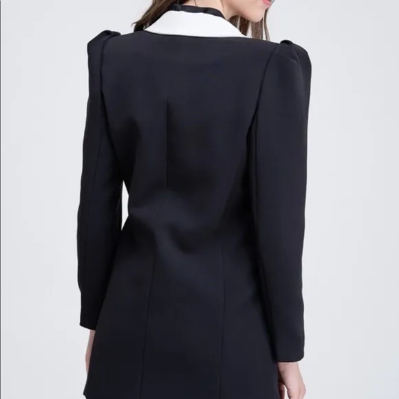 Classic Two-Tone Blazer