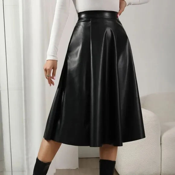 Classic Vegan Leather Pocket Midi Skirt