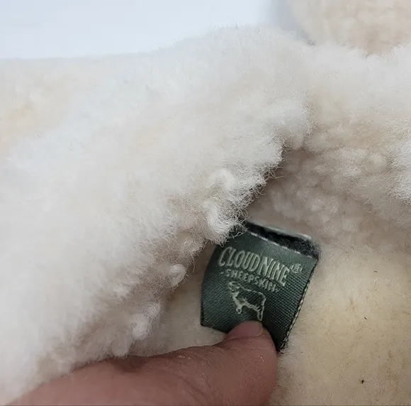 CLOUD NINE Luna fluffy fuzzy sheepskin slippers women's size 8