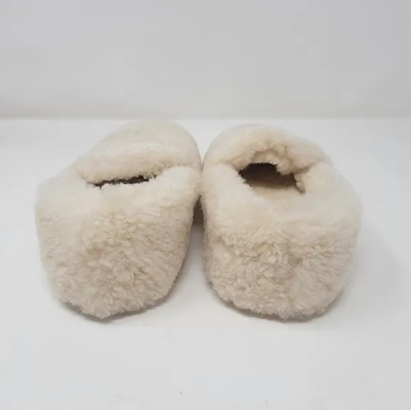 CLOUD NINE Luna fluffy fuzzy sheepskin slippers women's size 8