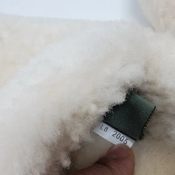 CLOUD NINE Luna fluffy fuzzy sheepskin slippers women's size 8