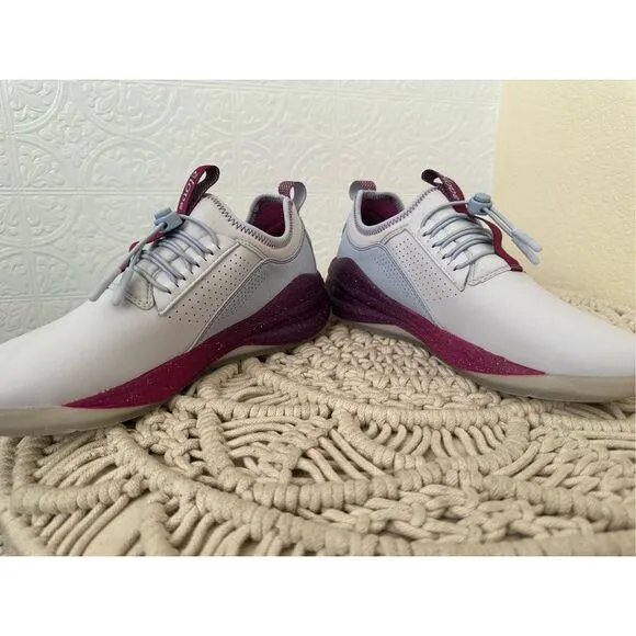 Clove Pink and White Womens Nurse Shoes Breathable and Wipeable Size 7