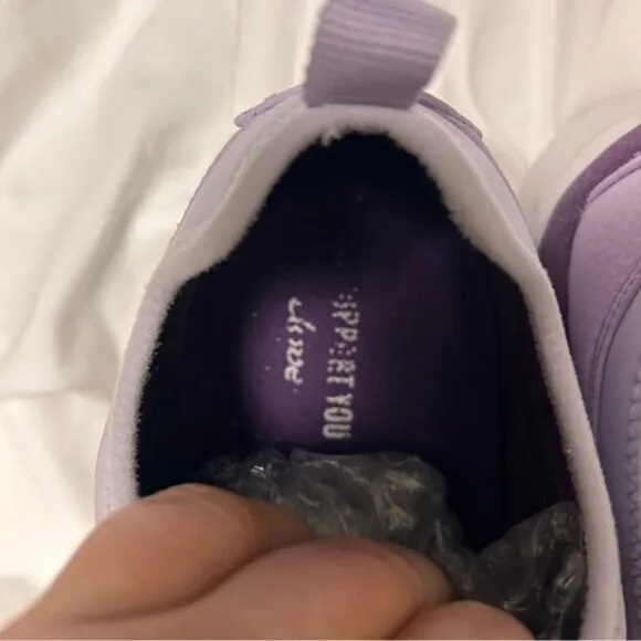 Clove Women's Lavender Classic Sneakers- Size 10.5