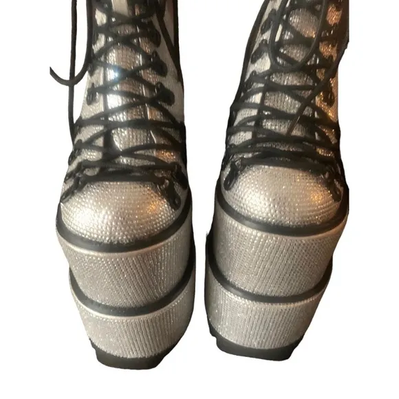 Club EXX Size 6 Crystal Bling Punk Rave Club Kid Embellished High Platform Boots