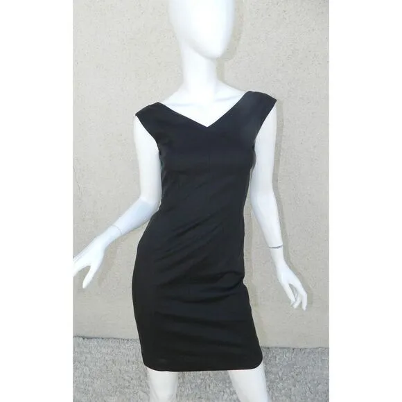 Club Monaco Dress Size 00 Black LBD Classic Wardrobe Staple