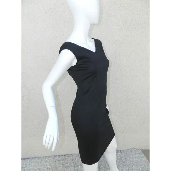 Club Monaco Dress Size 00 Black LBD Classic Wardrobe Staple