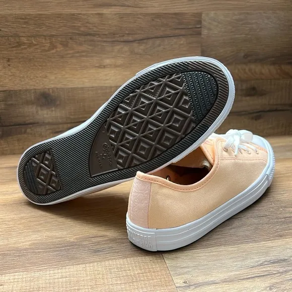 CONVERSE Canvas Sneakers