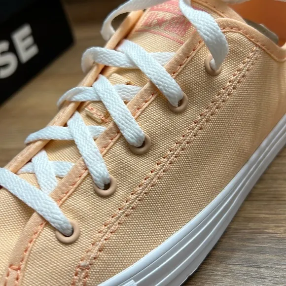 CONVERSE Canvas Sneakers