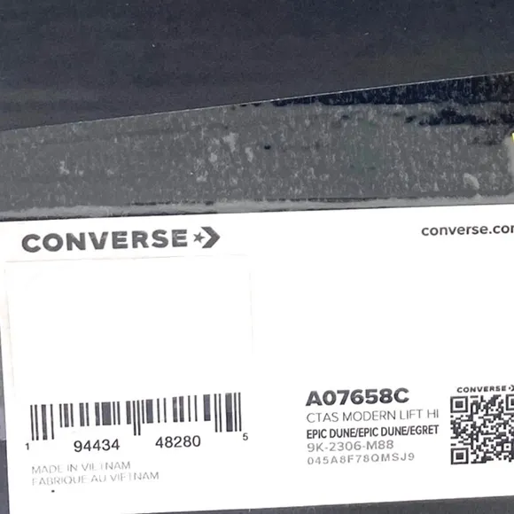 Converse Chuck Modern Lift Platform Leather Shoes Women's Embossed Skate A07658C