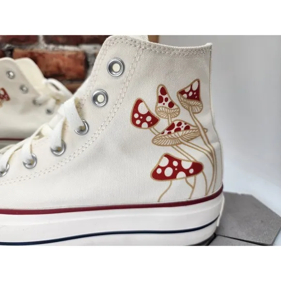 CONVERSE Chuck Taylor Womens Sz 7.5 Platform 2in Lift Shoes Egret Cream Custom