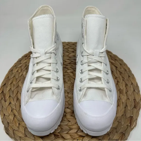 Converse CTAS Lugged 2.0 White Canvas Women's Hi-Top Platform Shoes Size 9