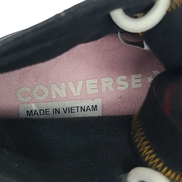 Converse Run Star Hike Hi Platform Sneakers 568649C Size 5