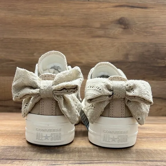 CONVERSE Women's Beige Lace Sneakers