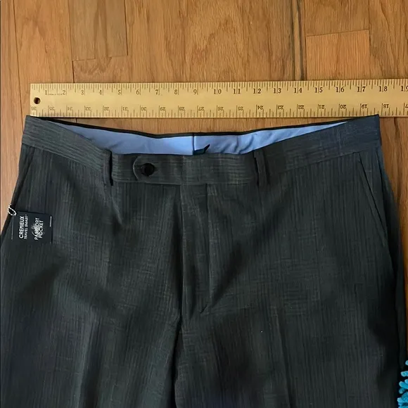 Cremieux Men's NWT 38R Dark Gray Dress Pants Modern Fit Passport Pocket