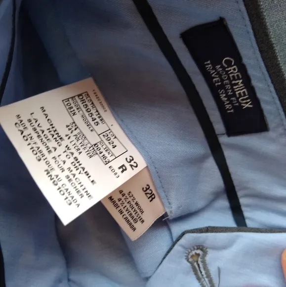 𝅺CREMIEUX Travel Smart Dress pants Modern Fit Wool blend Mens size 32R