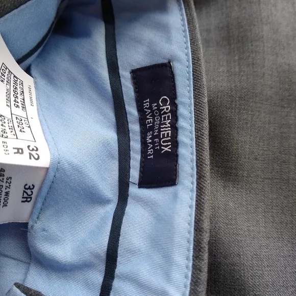 𝅺CREMIEUX Travel Smart Dress pants Modern Fit Wool blend Mens size 32R