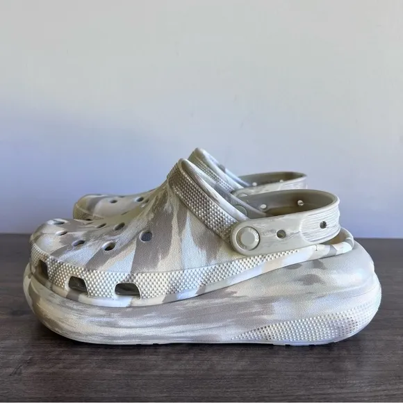 CROCS Classic Crush Marbled Platform Women's Clog Size 9 #B1814