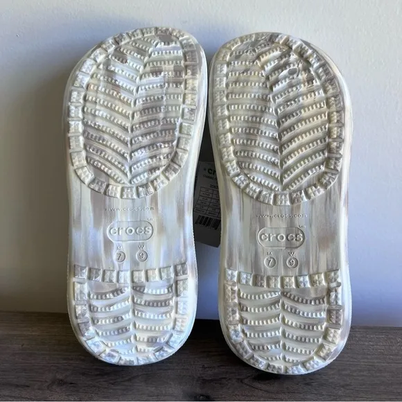 CROCS Classic Crush Marbled Platform Women's Clog Size 9 #B1814