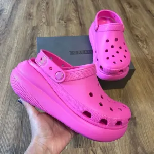 CROCS pink platform clogs mules sandals shoes women’s 7 new